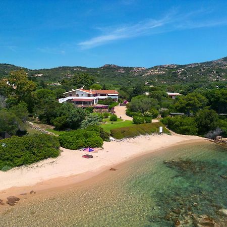 Baia Dorata Beach Apartment Porto Istana Exterior foto
