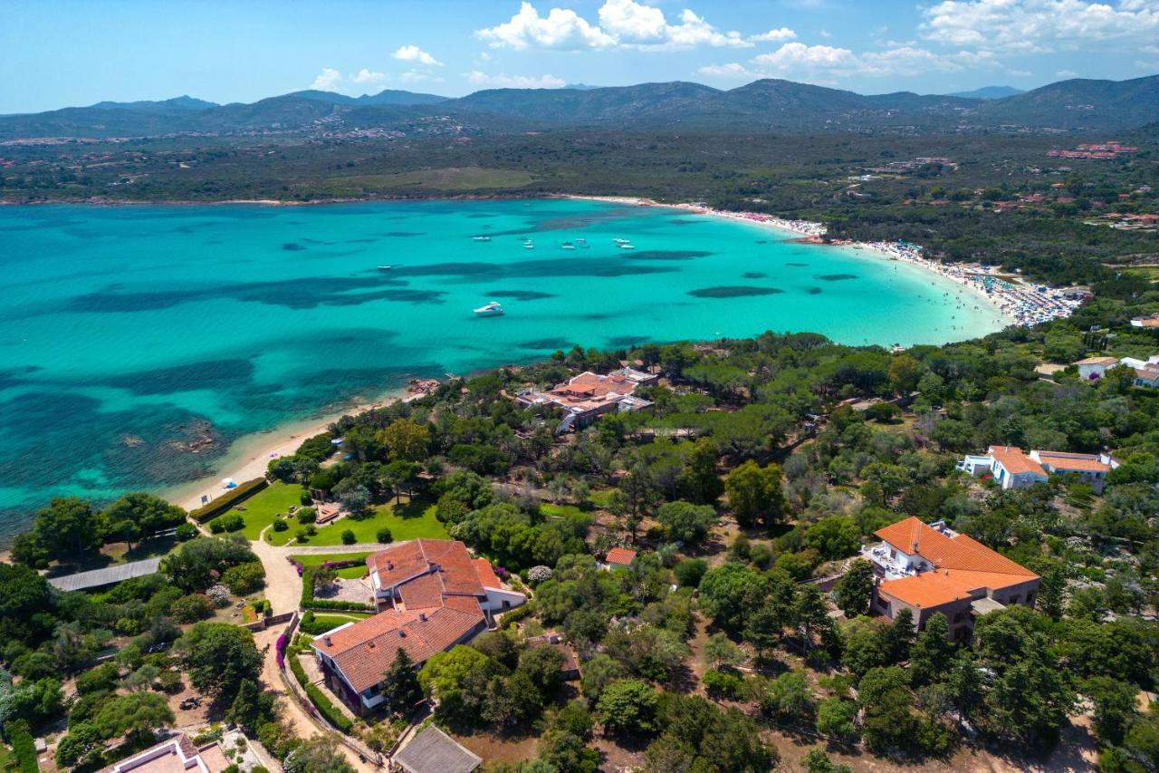 Baia Dorata Beach Apartment Porto Istana Exterior foto